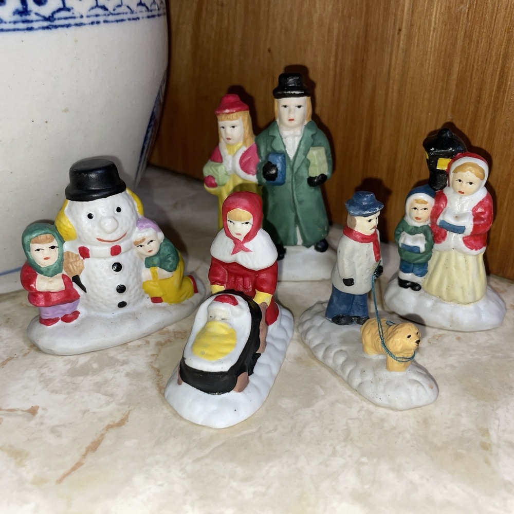 Vintage Ceramic Holiday Christmas Figurines | 5 Pieces‎